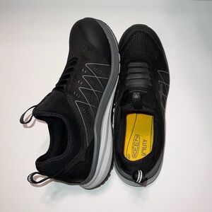 KEEN Utility Vista Energy Shift Men's Safety Toe Wide Width 11EE Work Shoes